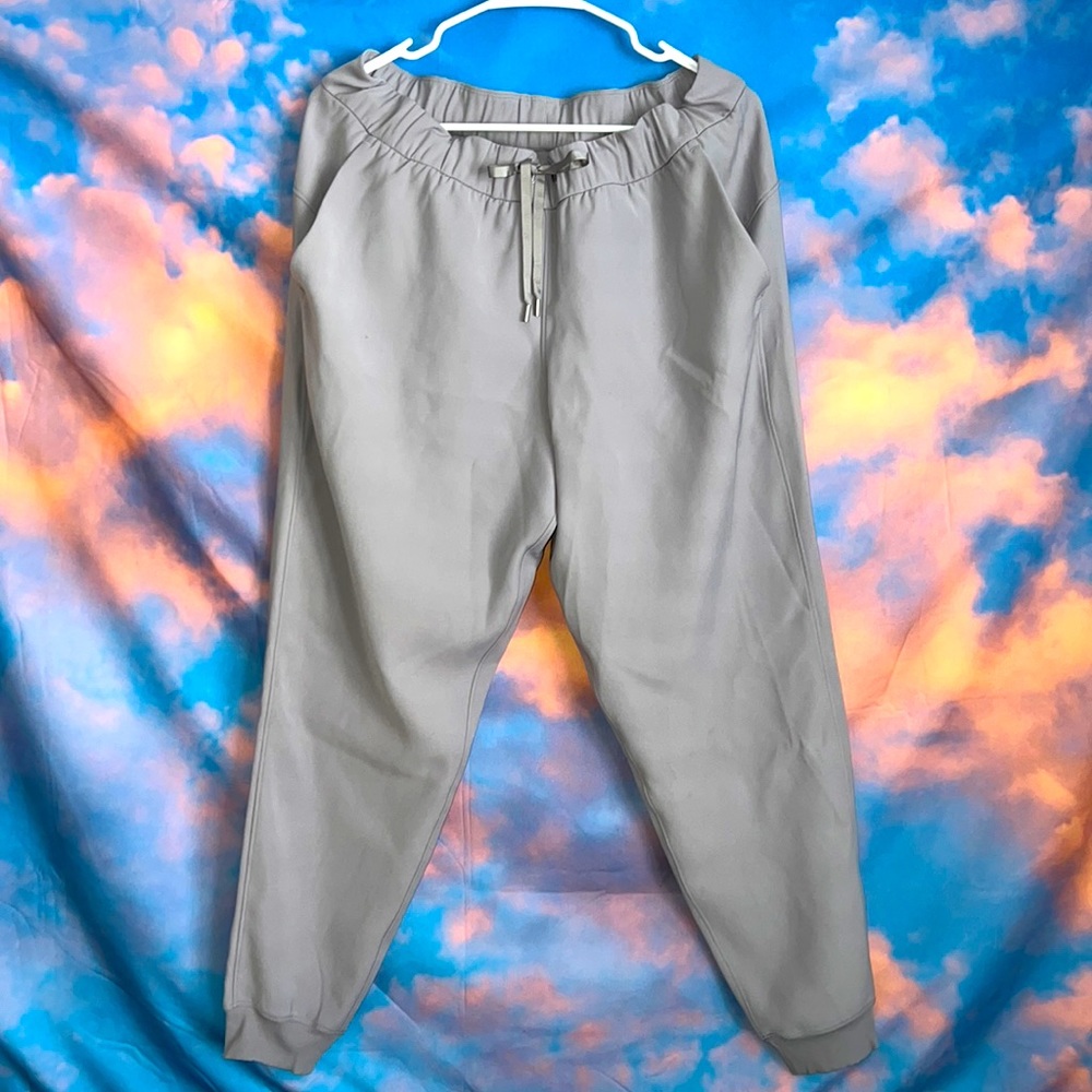 Lululemon size 12 pants!